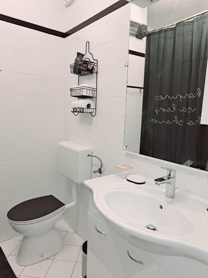 Apartman Karmen โวดีเซ ภายนอก รูปภาพ