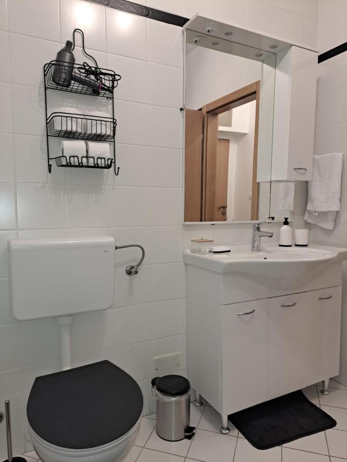 Apartman Karmen โวดีเซ ภายนอก รูปภาพ