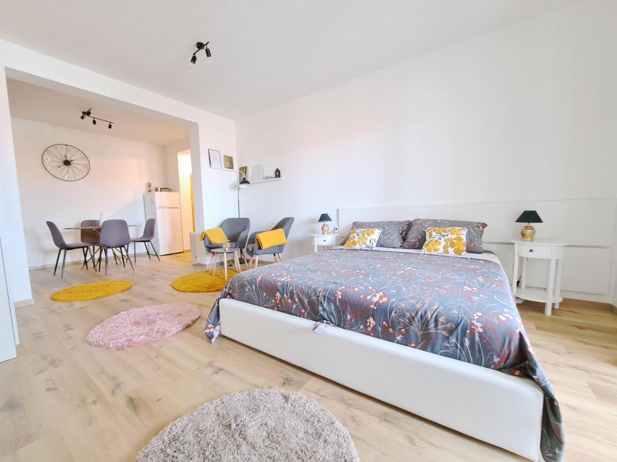 Apartman Karmen โวดีเซ ภายนอก รูปภาพ
